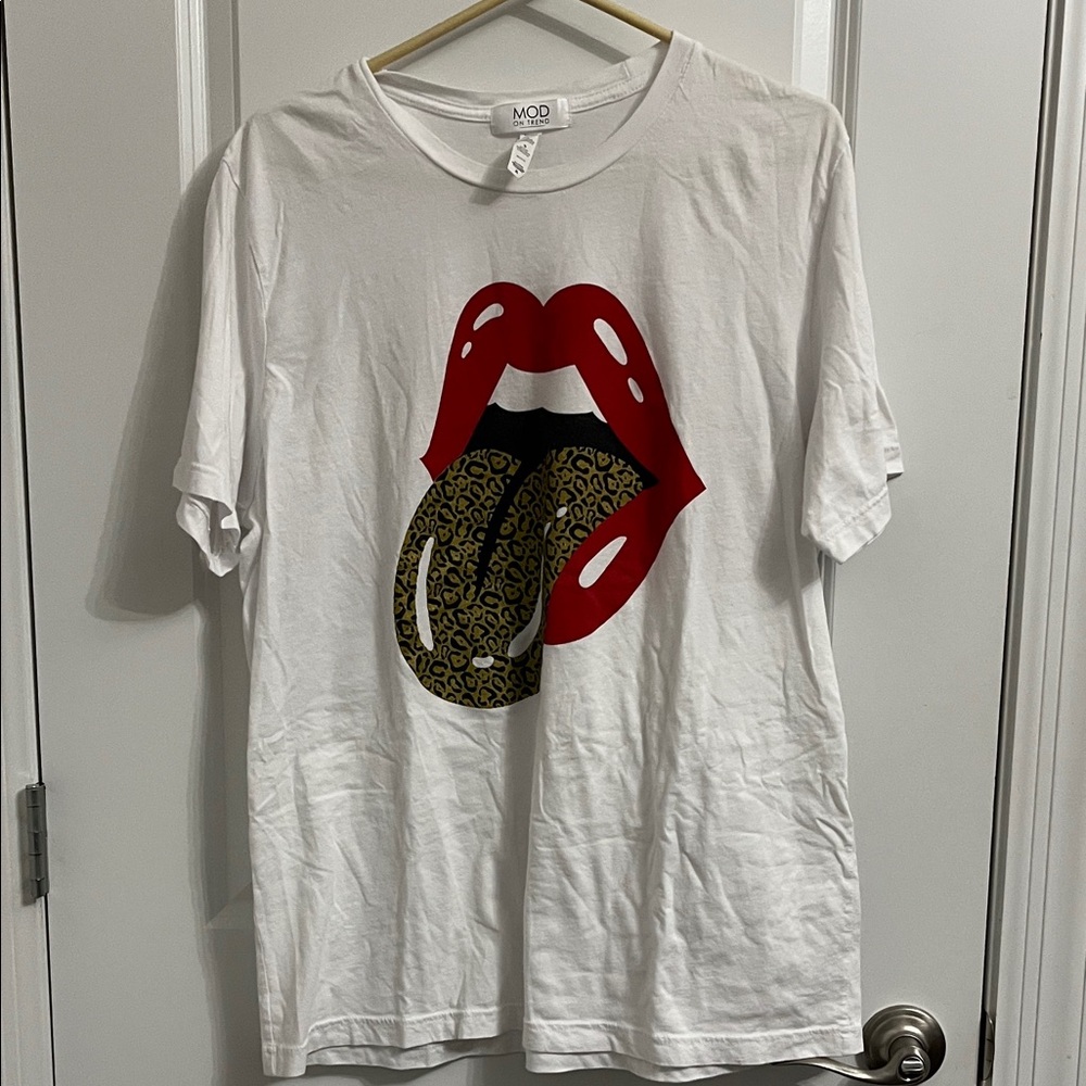 MOD Women's White Graphic Tee - Red and Black Design